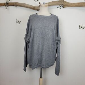 Vine & love gray crewneck sweater fringe detail